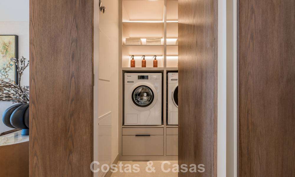 Lujoso apartamento de 3 dormitorios con vistas frontales al mar en venta al este de Marbella centro 780998