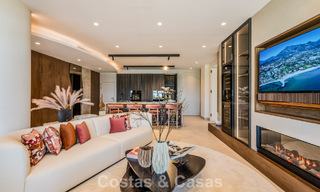 Lujoso apartamento de 3 dormitorios con vistas frontales al mar en venta al este de Marbella centro 781012 