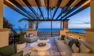 Lujoso apartamento de 3 dormitorios con vistas frontales al mar en venta al este de Marbella centro 781014 