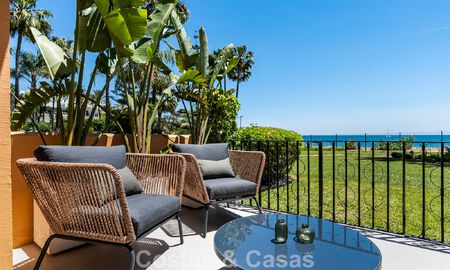 Apartamento de playa listo para entrar a vivir con impresionantes vistas al mar en venta en la zona oeste de Estepona 781075