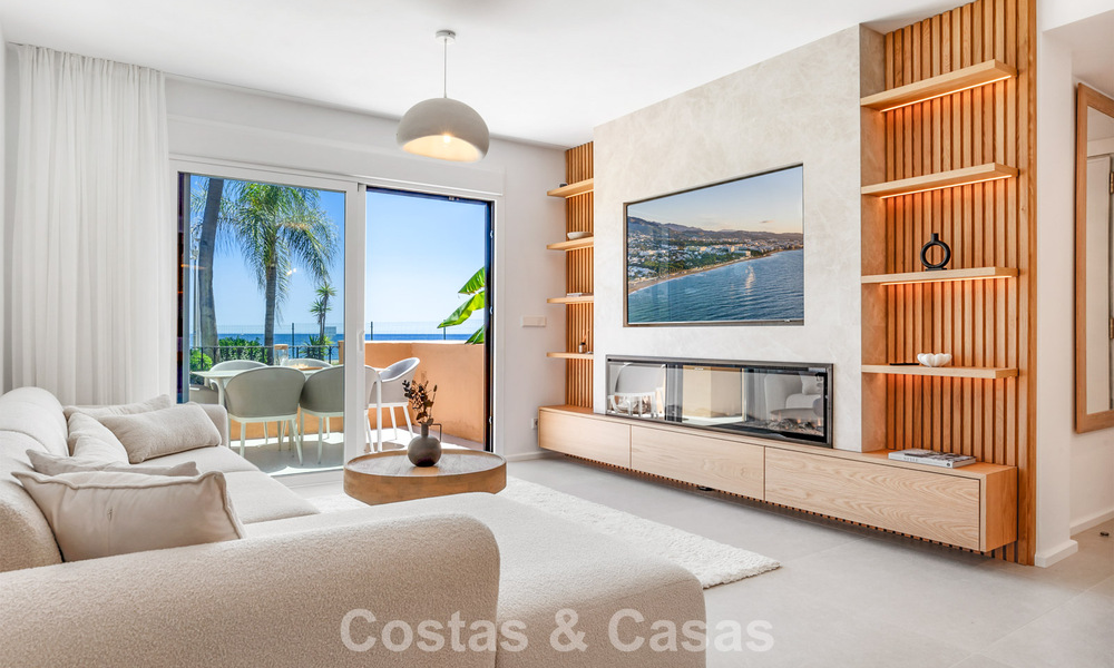 Apartamento de playa listo para entrar a vivir con impresionantes vistas al mar en venta en la zona oeste de Estepona 781081