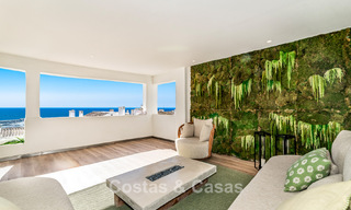 Amplio apartamento reformado de 5 dormitorios en venta en Puerto Banús, Marbella 781223 