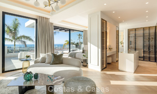 Exclusiva villa de lujo con arquitectura andaluza moderna en venta con vistas panorámicas al mar en Marbella - Benahavís 781187 