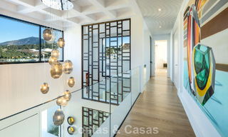 Exclusiva villa de lujo con arquitectura andaluza moderna en venta con vistas panorámicas al mar en Marbella - Benahavís 781194 