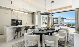 Exclusiva villa de lujo con arquitectura andaluza moderna en venta con vistas panorámicas al mar en Marbella - Benahavís 781204 