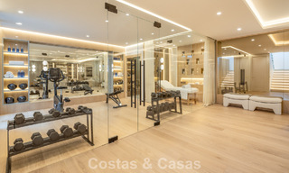 Exclusiva villa de lujo con arquitectura andaluza moderna en venta con vistas panorámicas al mar en Marbella - Benahavís 781216 