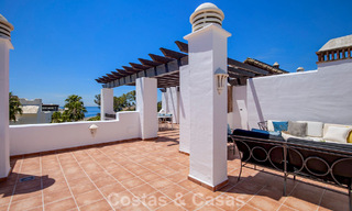 Ático de lujo en venta en primera línea de playa en la Nueva Milla de Oro, entre Marbella y Estepona 781278 