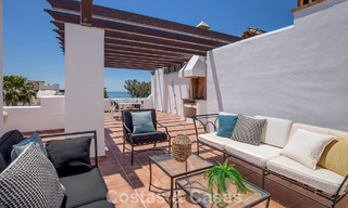 Ático de lujo en venta en primera línea de playa en la Nueva Milla de Oro, entre Marbella y Estepona 781279 