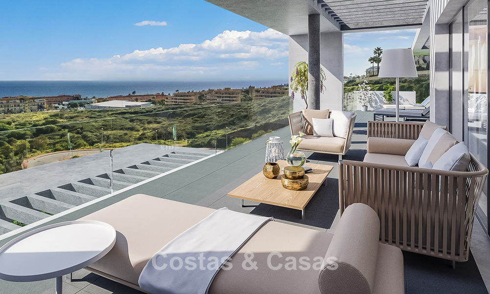 Apartamentos nuevos con vistas al mar en venta a un paso del campo de golf en La Cala de Mijas, Costa del Sol 781162