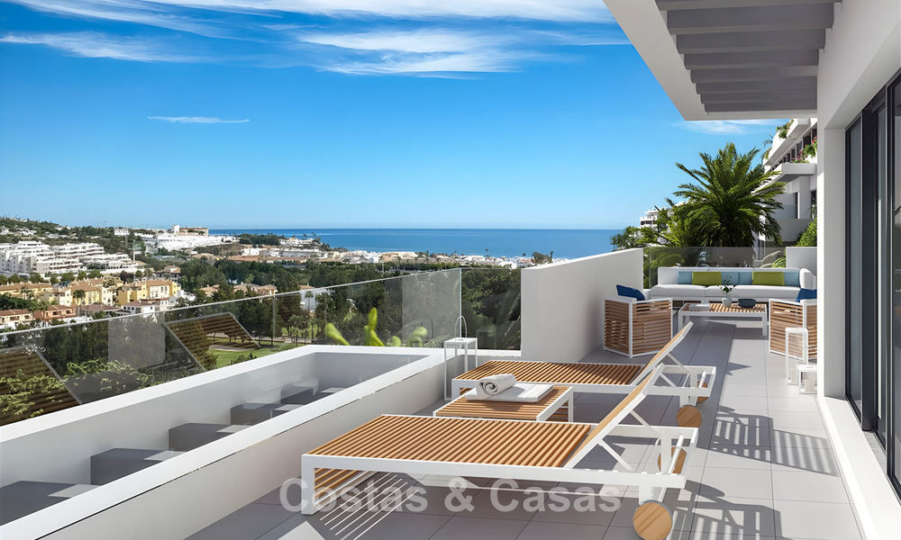 Nuevos apartamentos de lujo con vistas al mar en venta cerca del campo de golf en La Cala de Mijas, Costa del Sol 781169