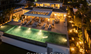 Espectacular villa de lujo en venta en una codiciada urbanización en Nueva Andalucía, Marbella 781300 