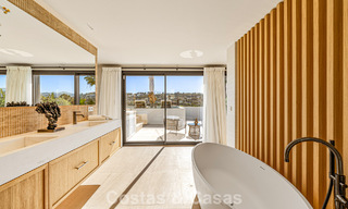 Espectacular villa de lujo en venta en una codiciada urbanización en Nueva Andalucía, Marbella 781306 