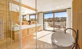 Espectacular villa de lujo en venta en una codiciada urbanización en Nueva Andalucía, Marbella 781307 