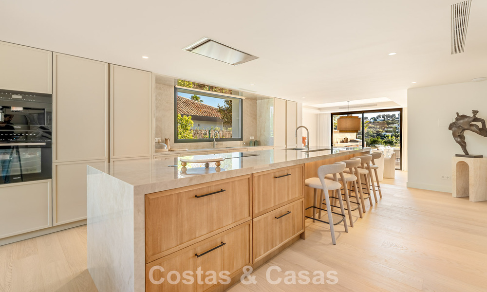 Espectacular villa de lujo en venta en una codiciada urbanización en Nueva Andalucía, Marbella 781324