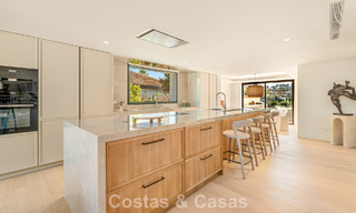 Espectacular villa de lujo en venta en una codiciada urbanización en Nueva Andalucía, Marbella 781324 