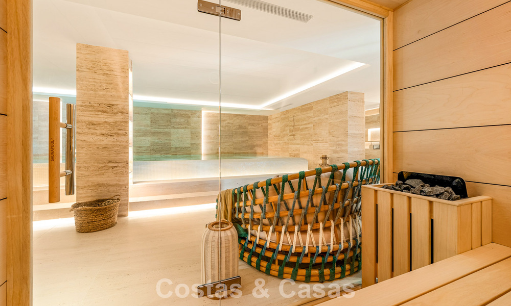 Espectacular villa de lujo en venta en una codiciada urbanización en Nueva Andalucía, Marbella 781336