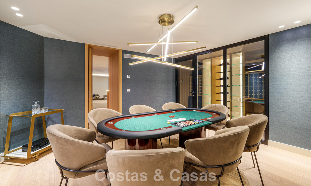 Espectacular villa de lujo en venta en una codiciada urbanización en Nueva Andalucía, Marbella 781340