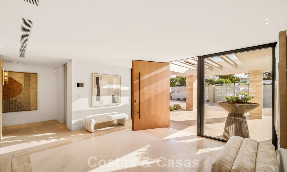 Espectacular villa de lujo en venta en una codiciada urbanización en Nueva Andalucía, Marbella 781343