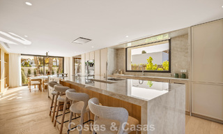 Espectacular villa de lujo en venta en una codiciada urbanización en Nueva Andalucía, Marbella 781349 