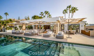 Espectacular villa de lujo en venta en una codiciada urbanización en Nueva Andalucía, Marbella 781353 
