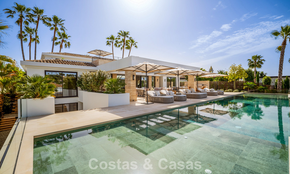 Espectacular villa de lujo en venta en una codiciada urbanización en Nueva Andalucía, Marbella 781355