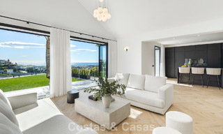 Villa de lujo lista para entrar a vivir con arquitectura española contemporánea y vistas al mar en venta en Marbella - Benahavís 781363 
