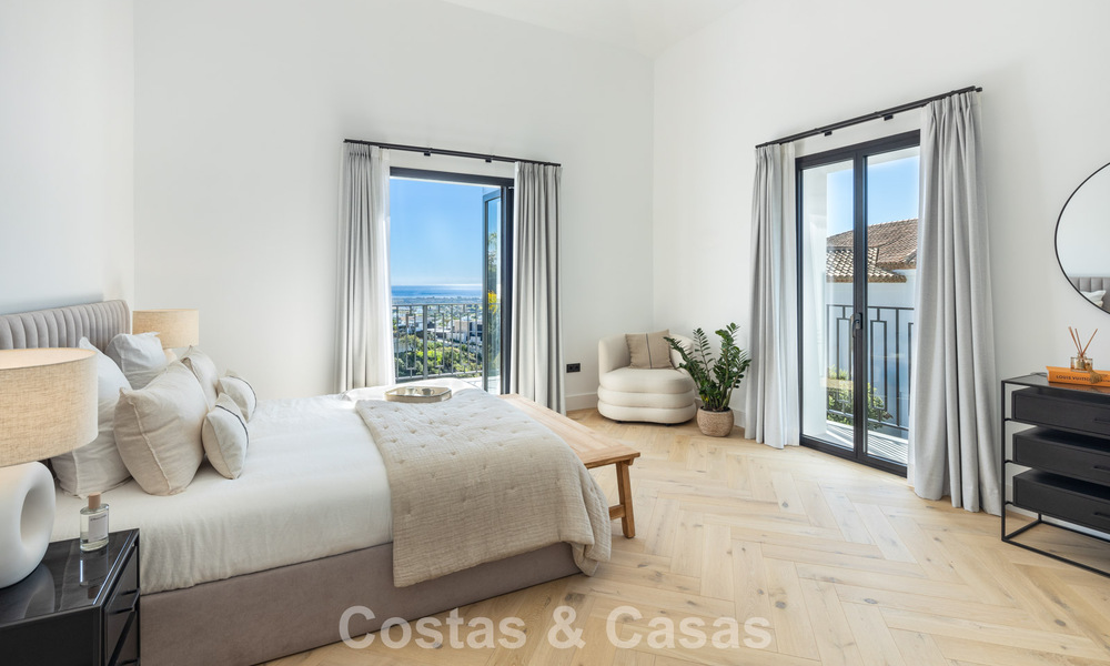 Villa de lujo lista para entrar a vivir con arquitectura española contemporánea y vistas al mar en venta en Marbella - Benahavís 781371
