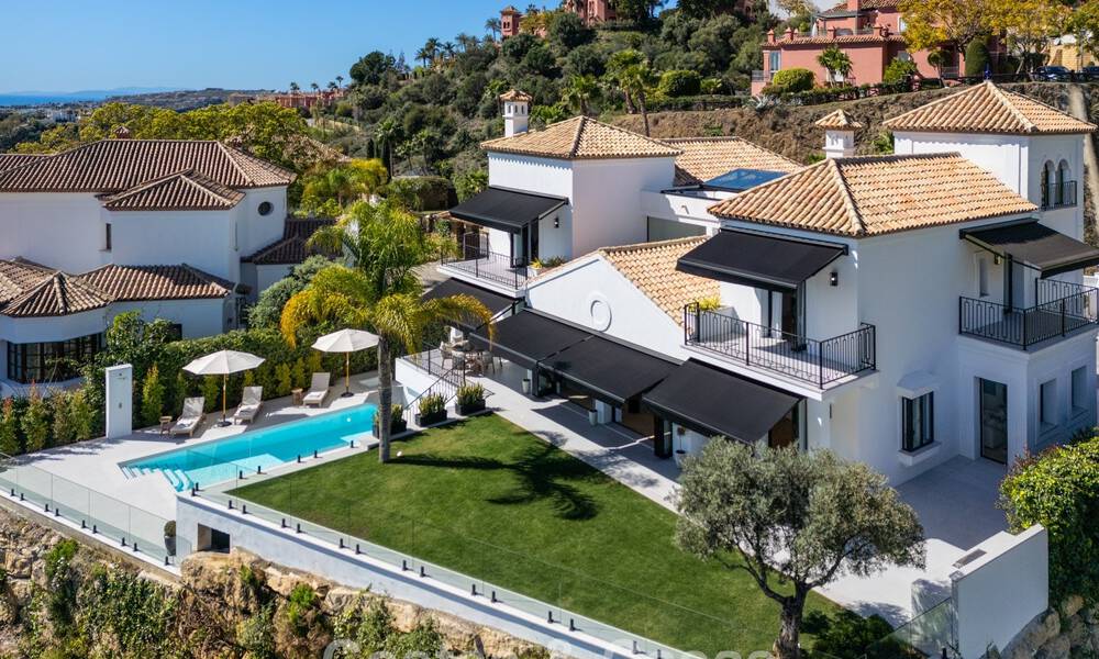 Villa de lujo lista para entrar a vivir con arquitectura española contemporánea y vistas al mar en venta en Marbella - Benahavís 781373