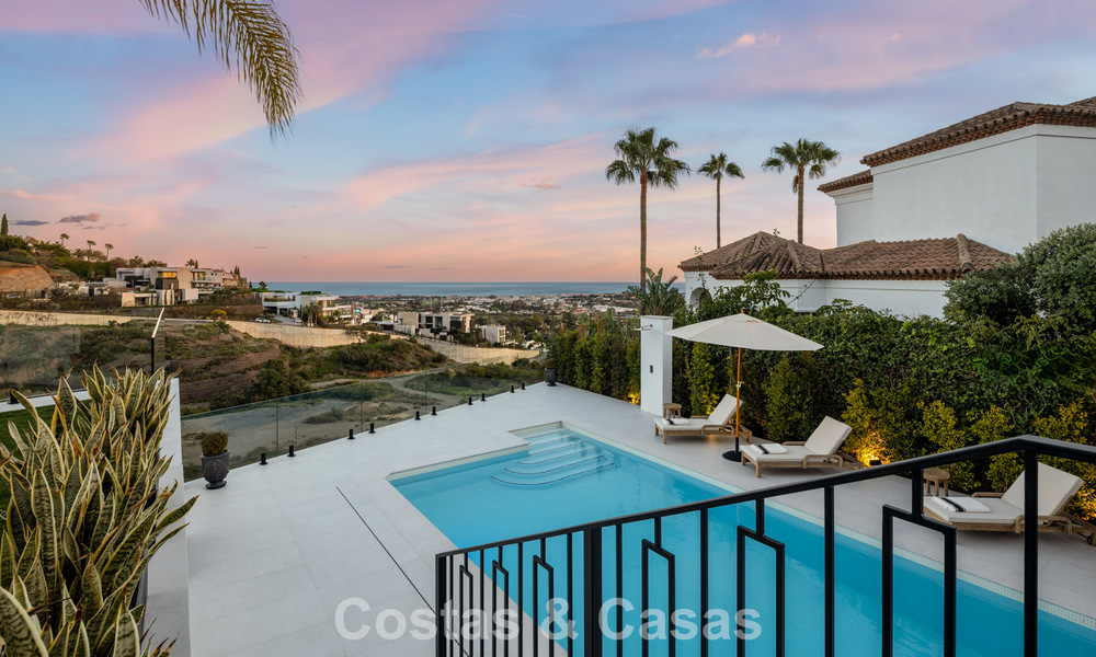 Villa de lujo lista para entrar a vivir con arquitectura española contemporánea y vistas al mar en venta en Marbella - Benahavís 781382