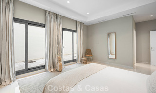 Villa familiar modernista en venta en una codiciada comunidad en La Quinta, Marbella - Benahavís 781437 