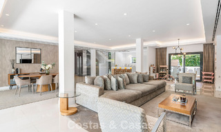 Villa familiar modernista en venta en una codiciada comunidad en La Quinta, Marbella - Benahavís 781455 