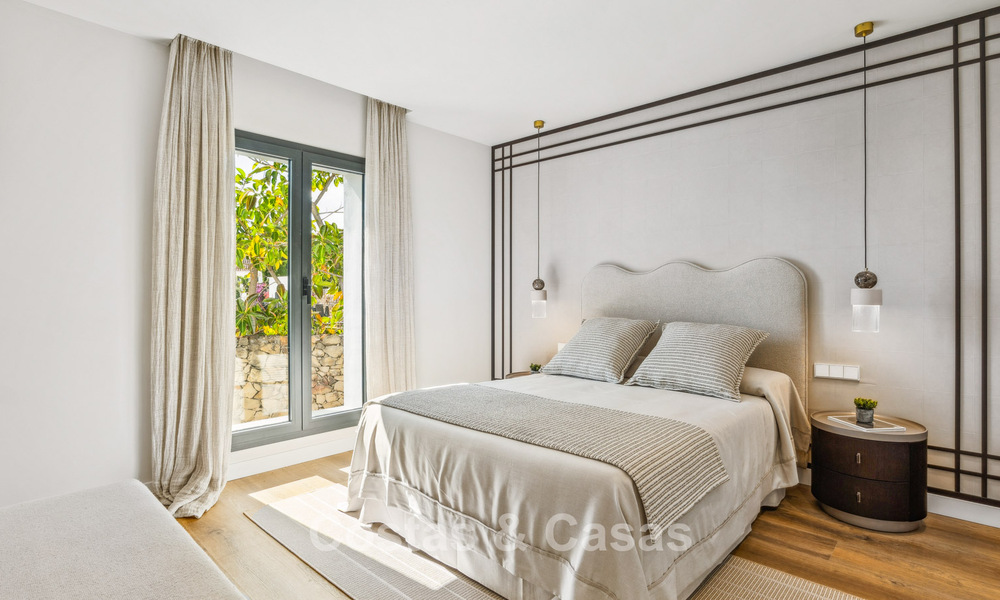 Villa de lujo mediterránea con un encanto atemporal en venta en la prestigiosa zona de Nueva Andalucía, Marbella 781534