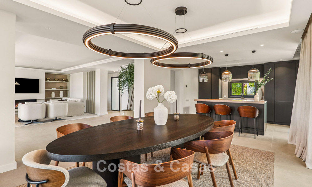 Villa de lujo mediterránea con un encanto atemporal en venta en la prestigiosa zona de Nueva Andalucía, Marbella 781547