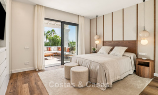 Villa de lujo mediterránea con un encanto atemporal en venta en la prestigiosa zona de Nueva Andalucía, Marbella 781550 