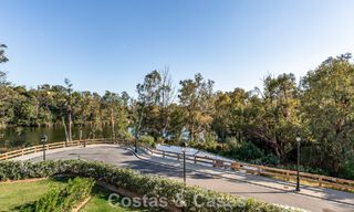 Ático moderno listo para entrar a vivir con vistas panorámicas en venta en Nueva Andalucía, Marbella 781587 