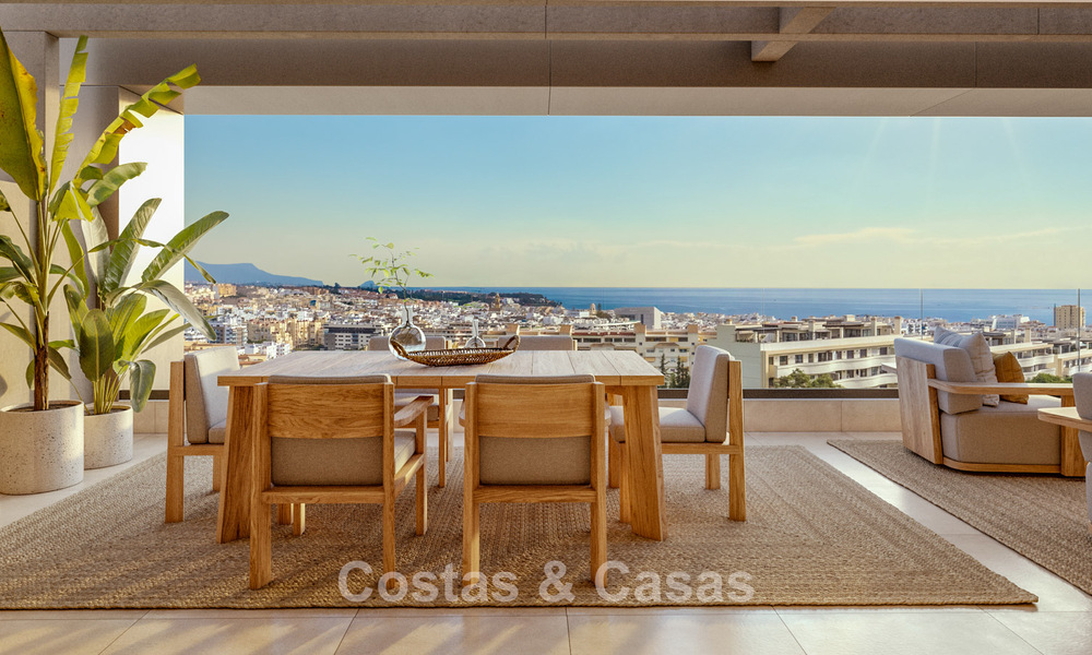 ¡Lanzamiento! Elegantes apartamentos de obra nueva en venta con vistas panorámicas al mar cerca del centro de Estepona 781390