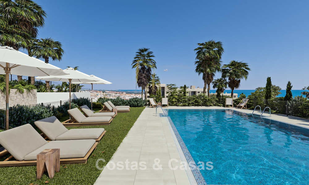 ¡Lanzamiento! Elegantes apartamentos de obra nueva en venta con vistas panorámicas al mar cerca del centro de Estepona 781398