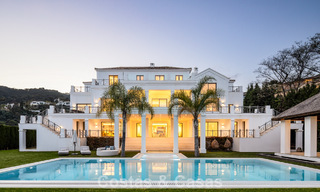 Exclusiva villa de lujo de estilo andaluz en venta en El Madroñal en Marbella - Benahavís 781596 