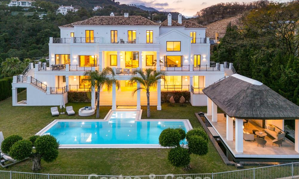 Exclusiva villa de lujo de estilo andaluz en venta en El Madroñal en Marbella - Benahavís 781598