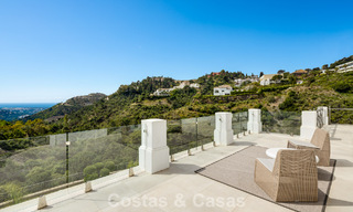 Exclusiva villa de lujo de estilo andaluz en venta en El Madroñal en Marbella - Benahavís 781601 