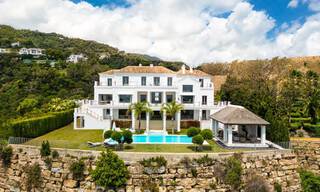 Exclusiva villa de lujo de estilo andaluz en venta en El Madroñal en Marbella - Benahavís 781626 