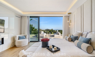 Villa de lujo de vanguardia, lista para entrar a vivir, en venta en el Valle del Golf de Nueva Andalucía, Marbella 781656 