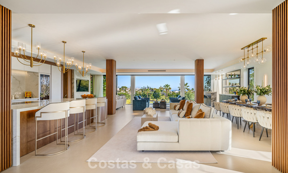Villa de lujo de vanguardia, lista para entrar a vivir, en venta en el Valle del Golf de Nueva Andalucía, Marbella 781666
