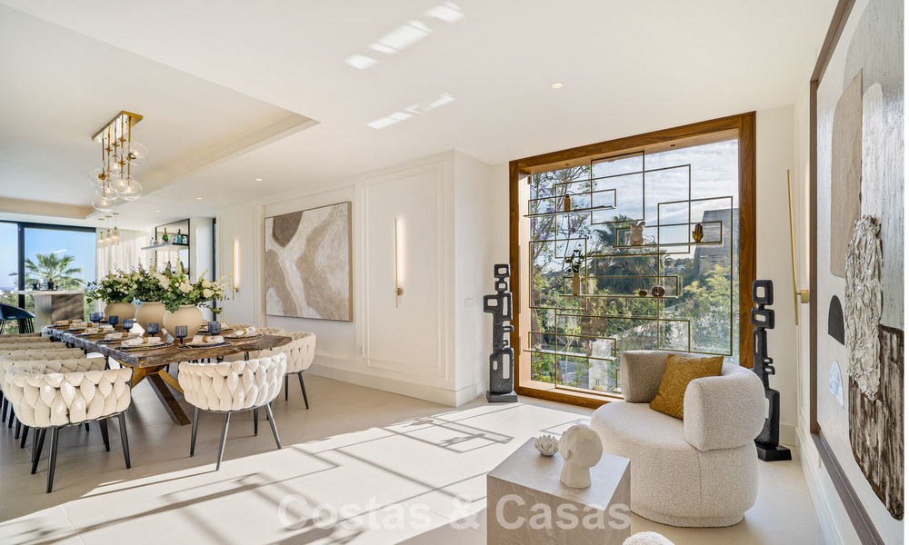Villa de lujo de vanguardia, lista para entrar a vivir, en venta en el Valle del Golf de Nueva Andalucía, Marbella 781667