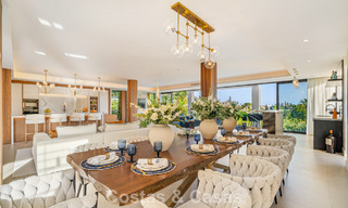 Villa de lujo de vanguardia, lista para entrar a vivir, en venta en el Valle del Golf de Nueva Andalucía, Marbella 781670 