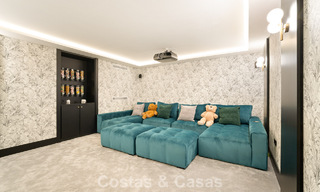 Villa de lujo de vanguardia, lista para entrar a vivir, en venta en el Valle del Golf de Nueva Andalucía, Marbella 781683 