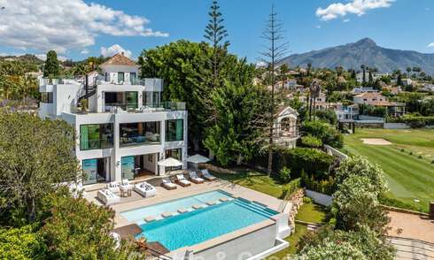 Villa de lujo de vanguardia, lista para entrar a vivir, en venta en el Valle del Golf de Nueva Andalucía, Marbella 781692