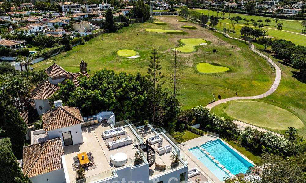Villa de lujo de vanguardia, lista para entrar a vivir, en venta en el Valle del Golf de Nueva Andalucía, Marbella 781693