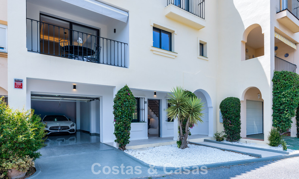Preciosa casa adosada reformada en venta en primera línea de Aloha Golf en Nueva Andalucía, Marbella 781715
