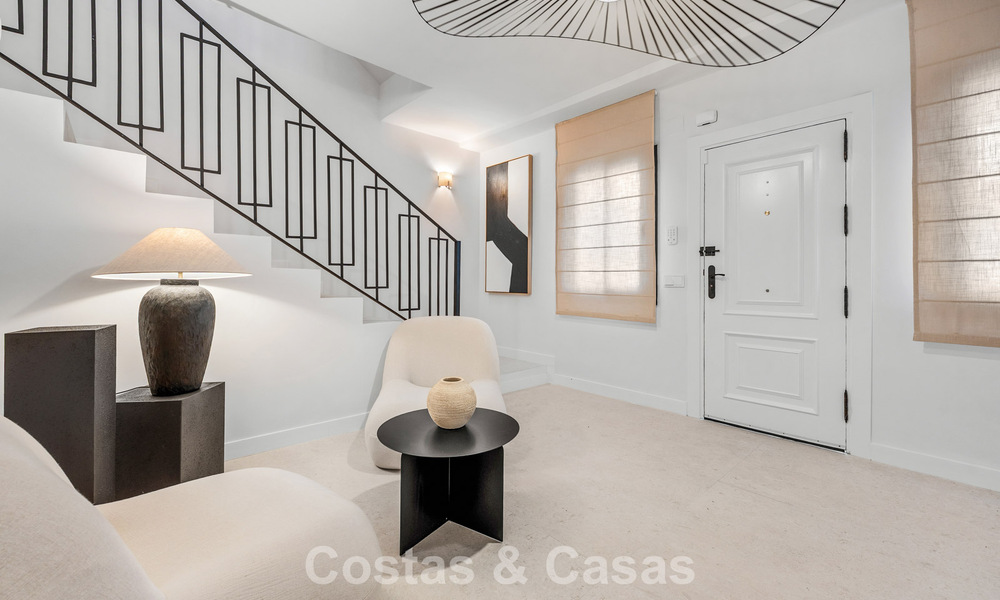 Preciosa casa adosada reformada en venta en primera línea de Aloha Golf en Nueva Andalucía, Marbella 781721
